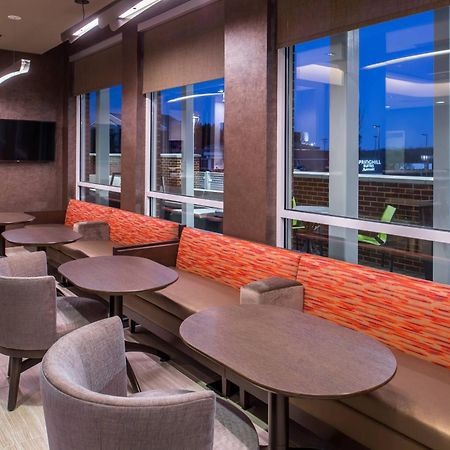 Springhill Suites By Marriott Greensboro Airport Exterior foto