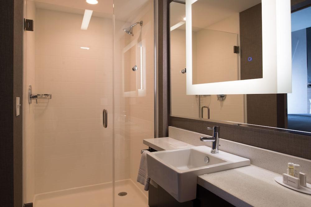 Springhill Suites By Marriott Greensboro Airport Exterior foto